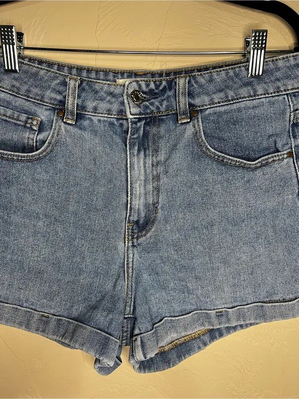 PacSun High Rise Mom Cuffed‎ Denim Casual Summer Vacation Shorts - Image 3