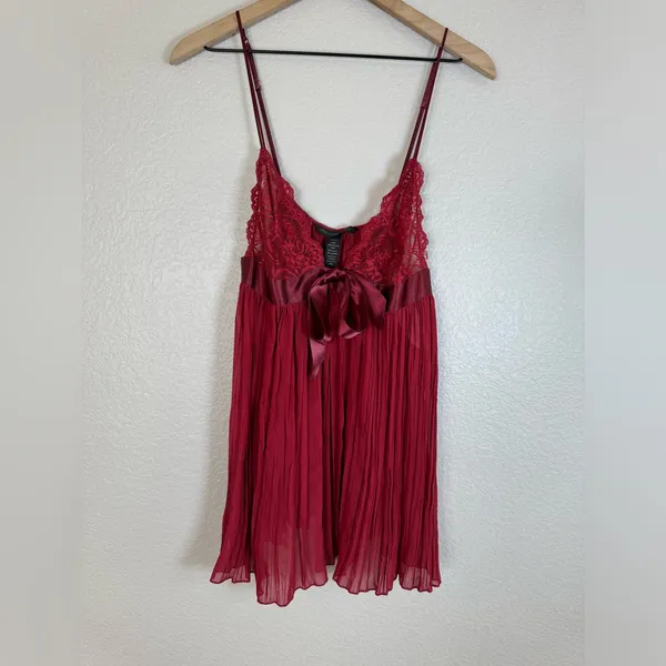 Vintage 90’s 2000’s Victoria’s Secret Chemise Sheer Burgundy with Lace & Bow L - Image 2