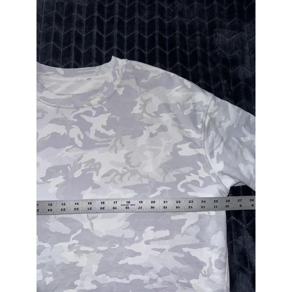 Lululemon Women's Camo Lavender White Sweatshirt Lounge Pullover Top Sz 8‎ - Image 5