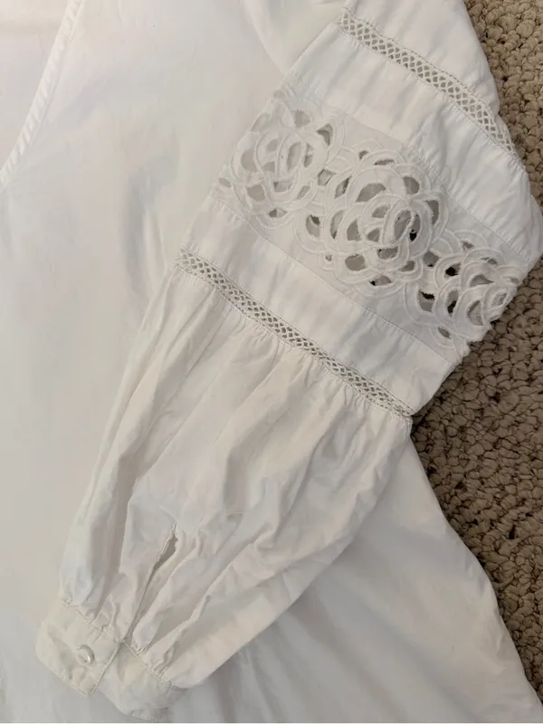 Maeve Anthropologie White Cotton Lace Cutout Sleeve V Neck Blouse Size 6‎ - Image 3