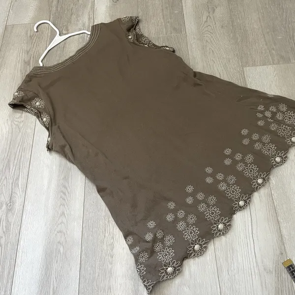 BCBG Max Azria Vintage Embroidered Top v neck sleeveless peplum womens Brown xlarge kidcore y2k - Image 4