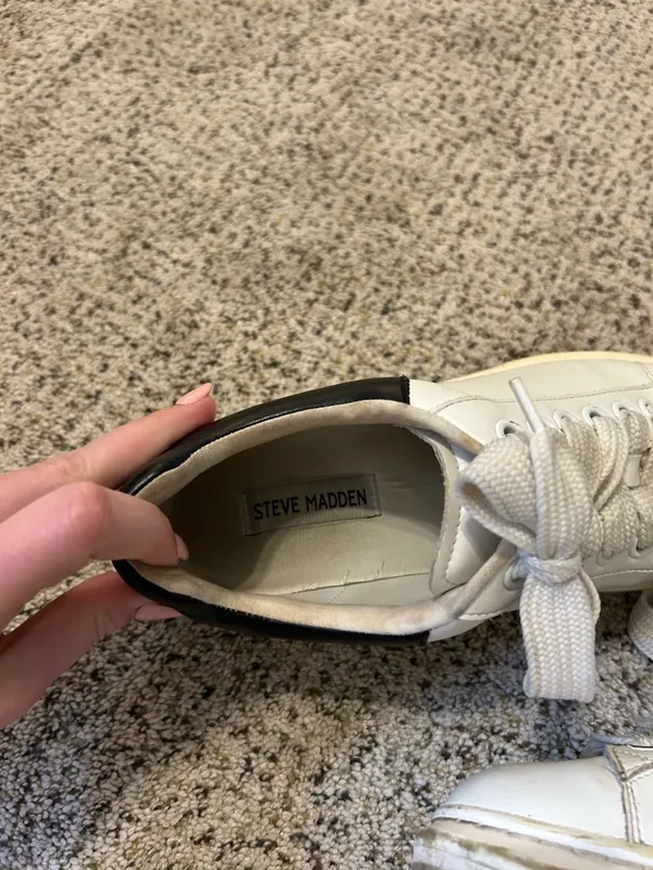 Steve Madden Women's White Leather Low-Top Sneakers - Image 8