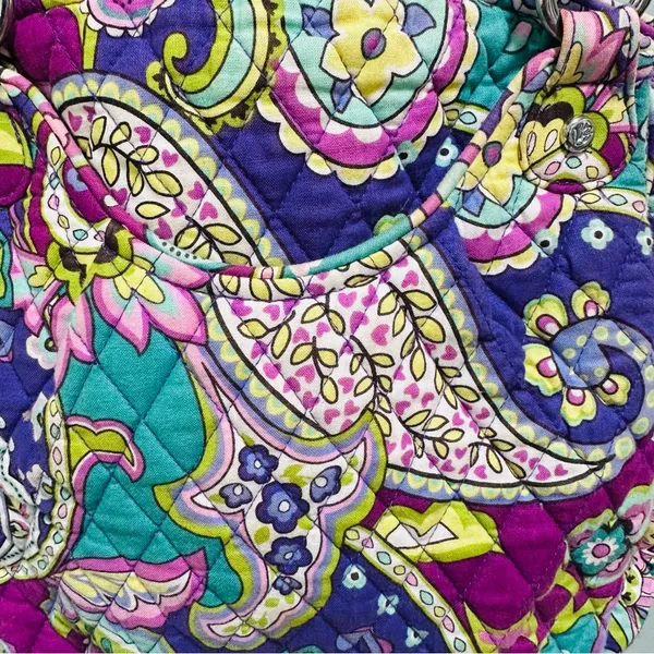 Lovely Vera Bradley Shoulder Bag in Pristine Condition - Image 4
