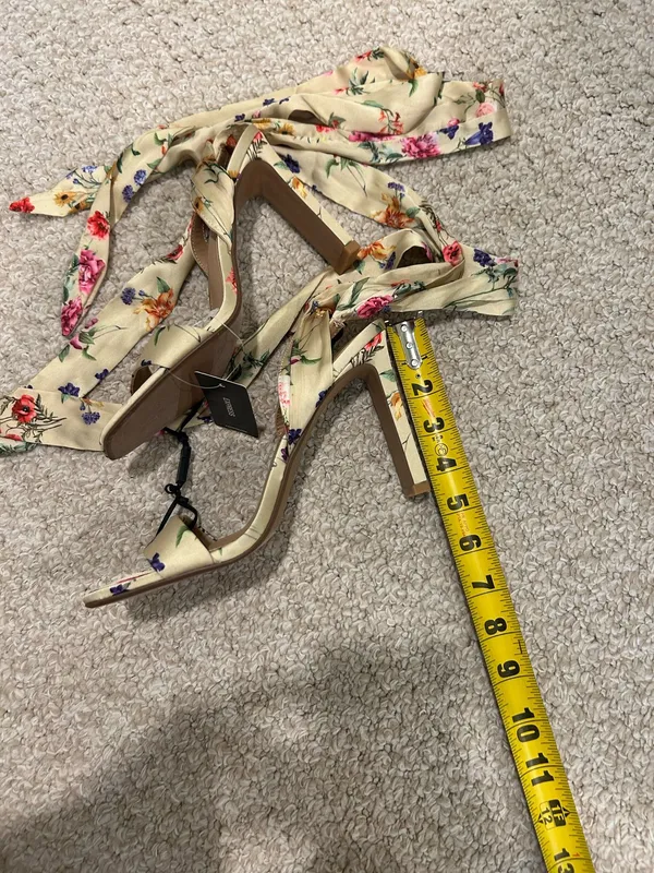 nwt floral express heels (8) - Image 6