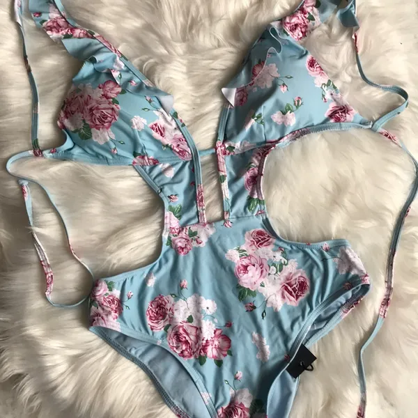 NEW One Piece Swimsuit Cikada Blue Bouquet Rose size 6 - Image 4