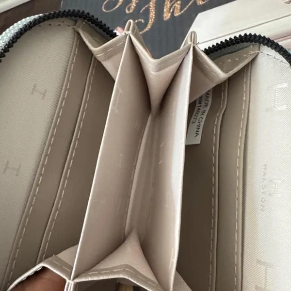 Halston blue wallet luxury designer - Image 3
