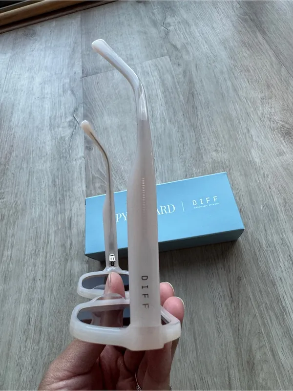 DIFF x Aspyn Ovard Lola Milky Blush Brown Gradient Sunglasses - Image 10