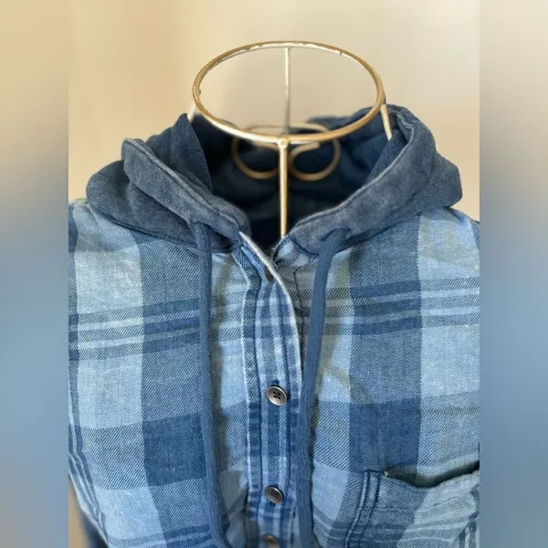 American Eagle Outfitters Blue Plaid Button Down Hooded Top Size XS - Image 6