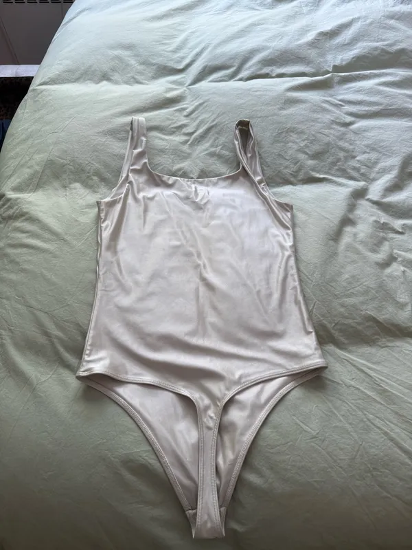 Babaton Aritzia Bodysuit Contour - Image 2