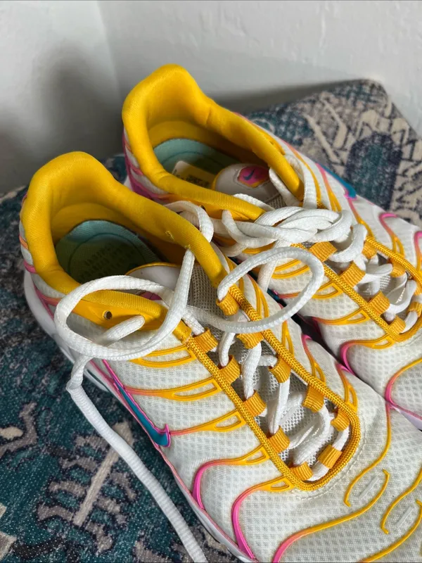 Nike Women's White Mesh Athletic Sneakers with Yellow & Pink Accents - Image 3