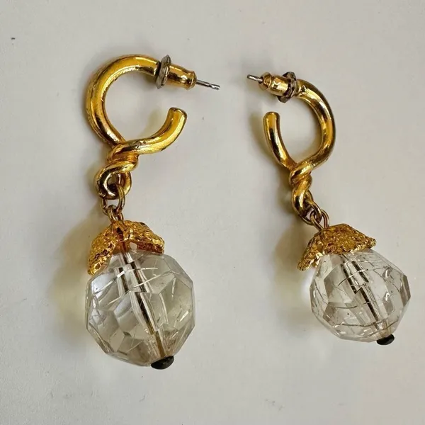 Clear and gold tone hoop drop earrings - Image 2
