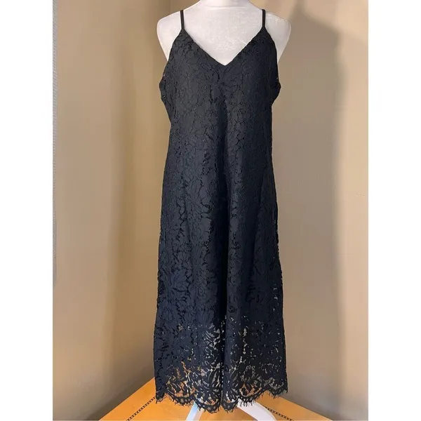 NWT! Chaser Black Floral Lace Scallop Hem Strappy Slip Dress Medium - Image 8