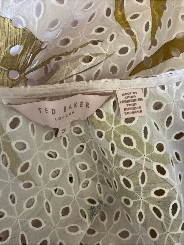 Ted Baker Floral Eyelet Ruffle V-Neck Top - Pink‎ & Olive - Image 6