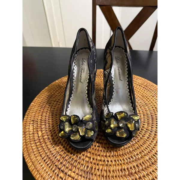 Lulu Townsend Womens Black‎ Lace Crystal Embellished Peep Toe pump size 8 - Image 2
