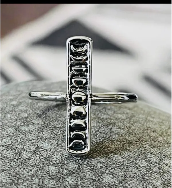 Urban Outfitters Vintage Moon Phases 925 Ring - Image 3