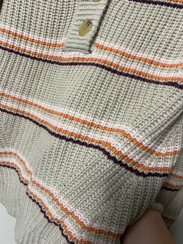 Maurice’s V-Neck Sweater - Image 2