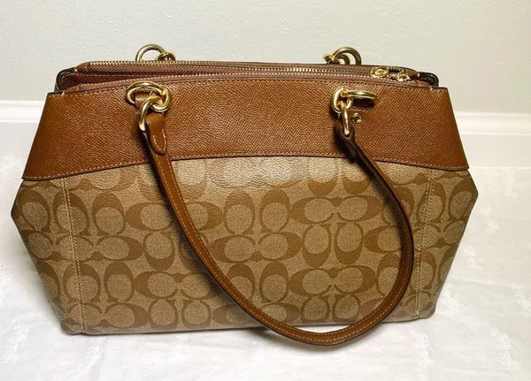 Coach Canvas Crossbody Bag With Signature Logo Brown Gold With Strap - Image 2