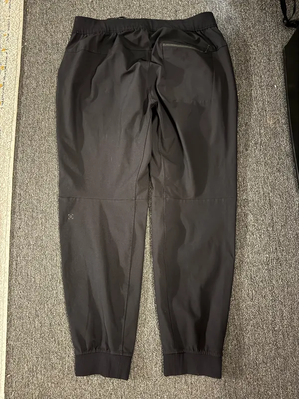men’s lululemon pants  - Image 3