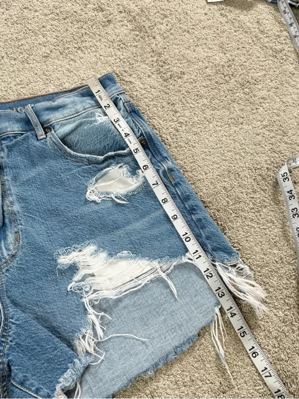 American Eagle Women’s Highest Rise ‘90 Boyfriend Shorts 3” Distressed 12 - Image 9