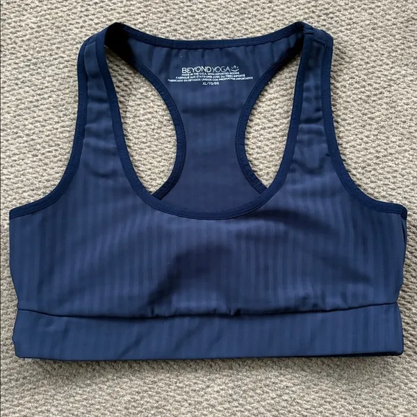Like New Beyond Yoga Work It Over Long Line Sports Bra Navy Stripe XL Retail $70 - Image 7