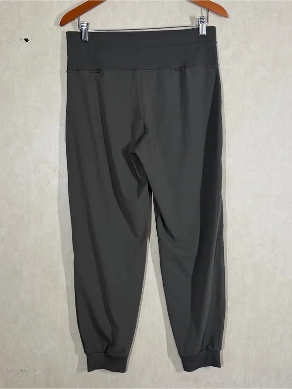 Vuori Women’s Daily Jogger Pants Pull On High Rise in Green L - Image 6
