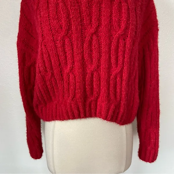 Solid Red Cable Knit V-Neck Cropped Sweater - Image 5
