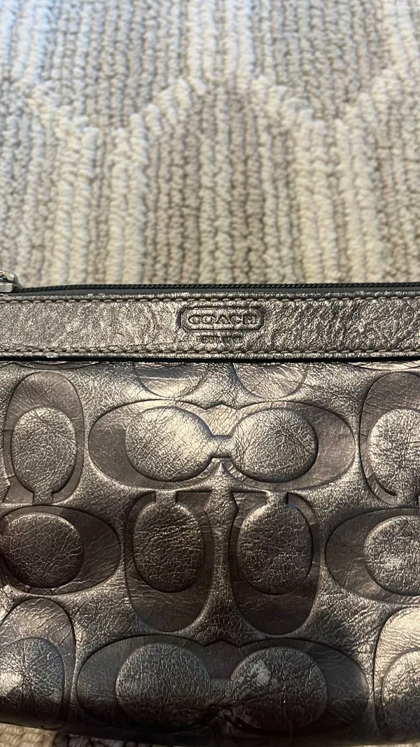 Coach Wristlet - Image 3