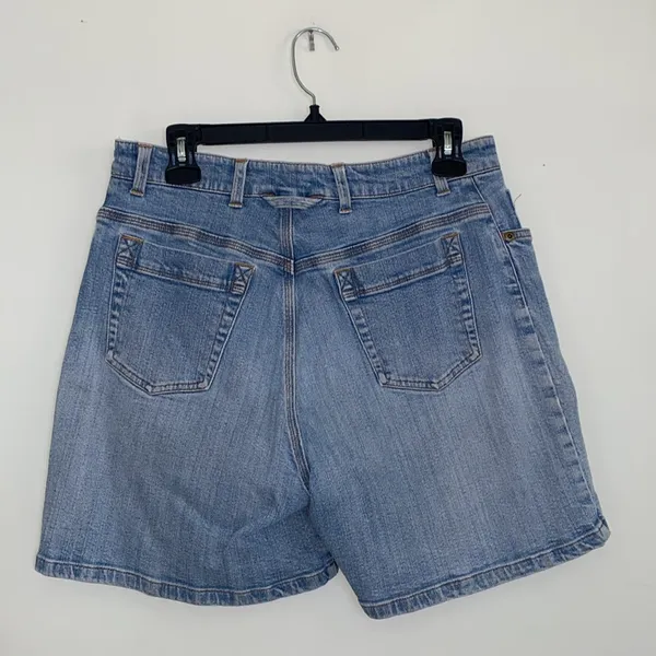 Jones New York Light Blue Jean Shorts - Image 2