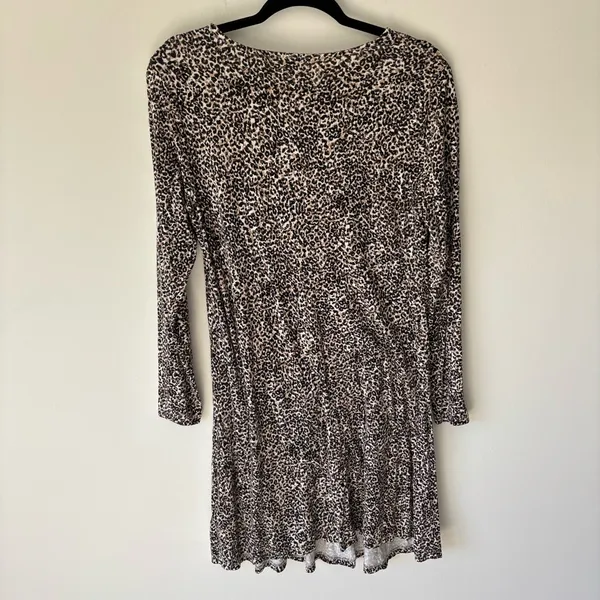 Old Navy Long Sleeve Mini Dress Cheetah Print Flowy Jersey Knit Flouncy Brown - Image 5