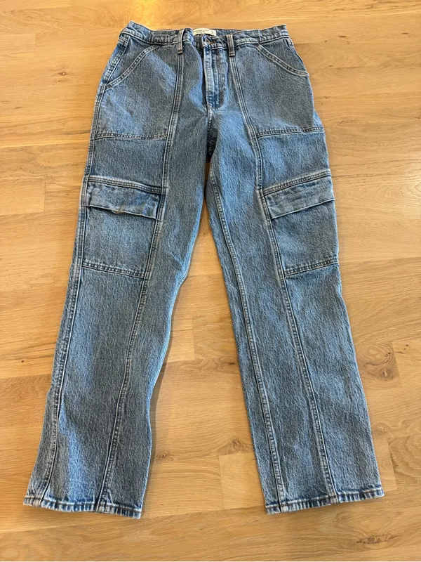 Abercrombie & Fitch the ‘90s straight ultra high rise denim size 31 / 12 - Image 2