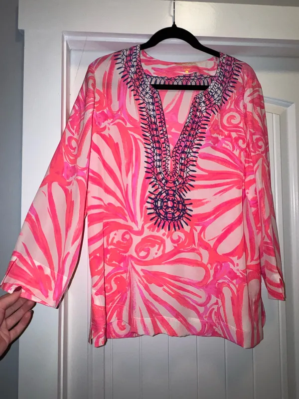 Lilly Pulitzer–style embroidered tunic/top - Image 2