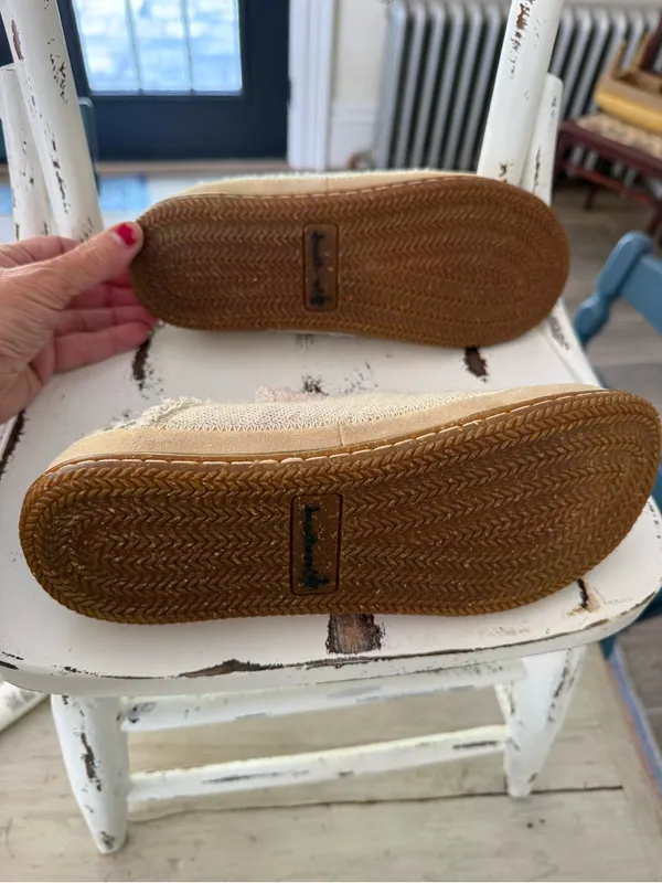 Smartwool Neutral Beige Knit Slip-On Slippers with Subtle Gray Swirl - Image 4