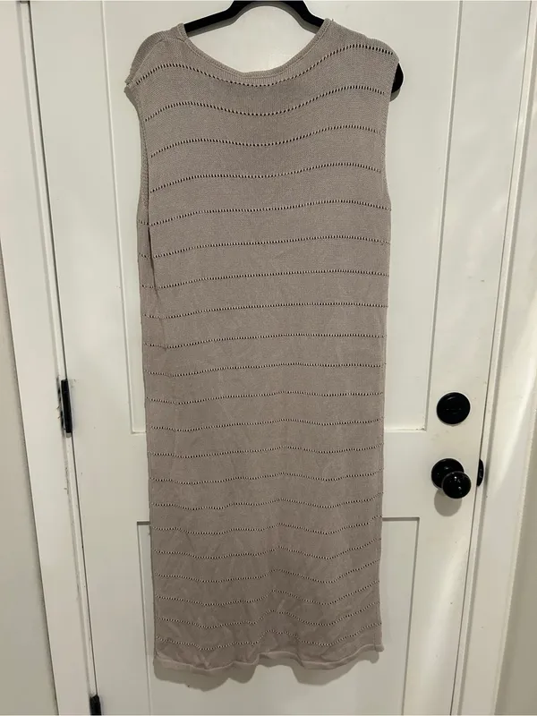 Grade & Gather Knit Midi Dress in Taupe size medium - Image 2
