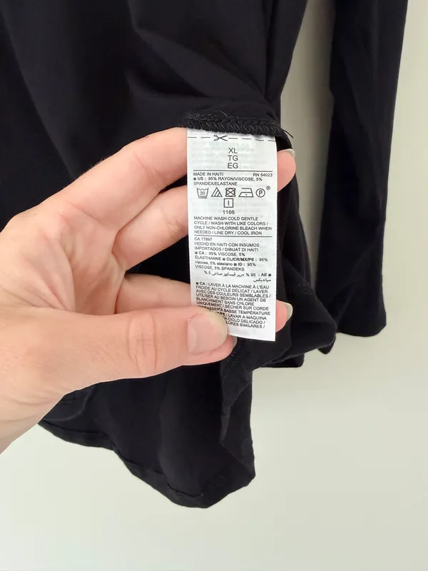 Old Navy Luxe Black V-neck Long Sleeve Shirt - Image 4