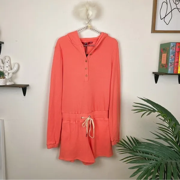 n:philanthropy Juliette Waffle Hooded Casual Summer Romper in Coral Loungewear - Image 2