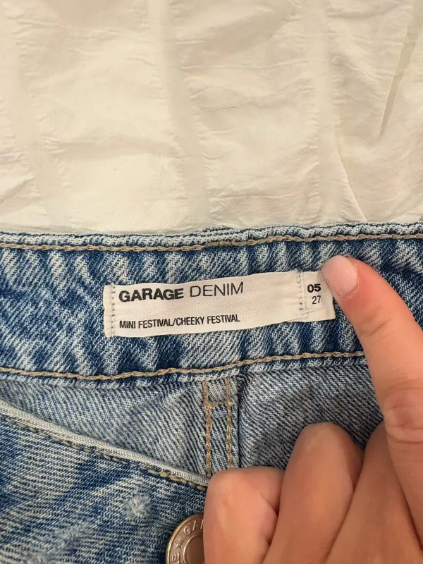 Garage High-Waisted Jean Shorts Festival - Image 3