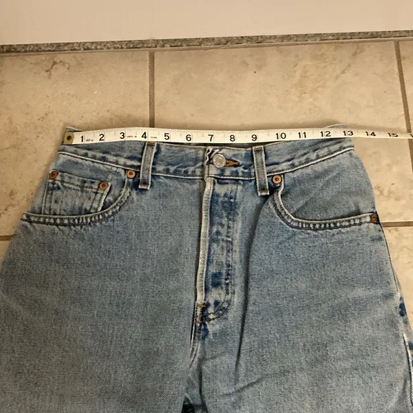 Vintage Levi’s Button Fly Taper Leg Jeans - Image 9