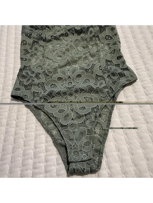 GILLY HICKS Small Green Lace Bodysuit Built In Bra Crochet Look Abercrombie - Image 12