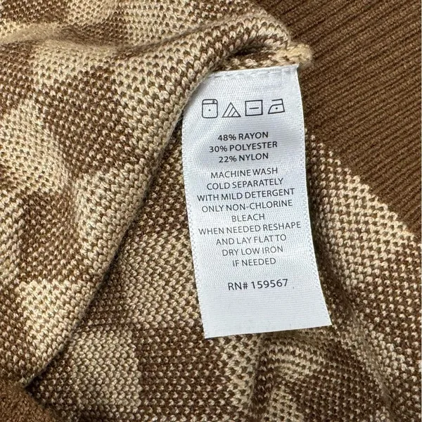 Willow and Wind checkered sweater brown and tan short sleeve v neck - Image 9