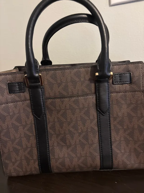 Michael Kors Handbag Crossbody - Image 5