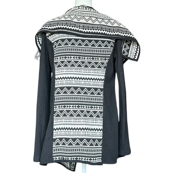Gianni Bini Black and White Aztec Print Cardigan Blazer Sz‎ S - Image 3
