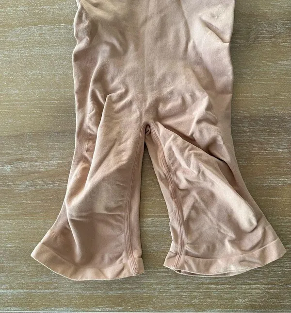 Skims Seamless Sculpt Bodysuit L/XL - Image 3