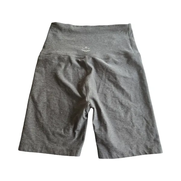Beyond Yoga Spacedye Gray Biker Shorts Size: M - Image 3