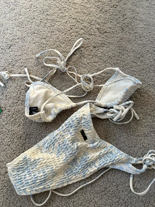 Triangl Bikini - Image 2