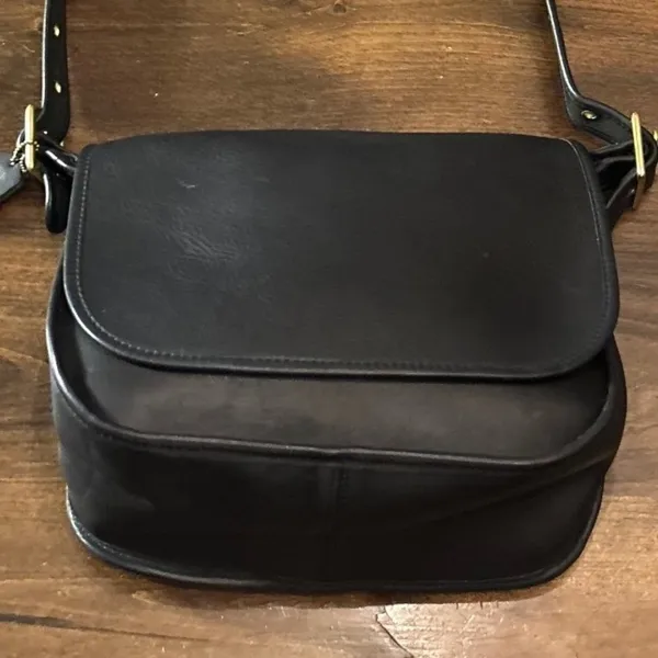 Vintage Coach Crossbody Bag Black Leather Flap Brass Classic Quiet Luxury 90s - Image 2