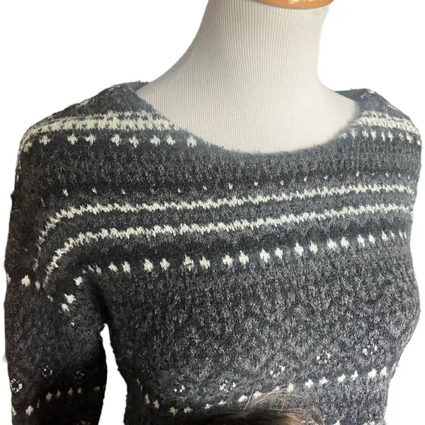 Womens American Eagle Outfitters Fair Isle Nordic Cabin Sweater - Sz S - Image 2