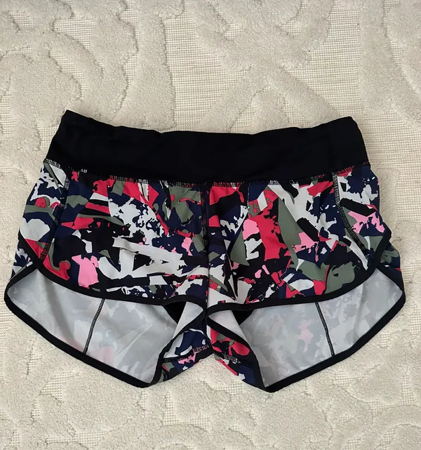 Lululemon Speed Up Short 2.5” - Image 2