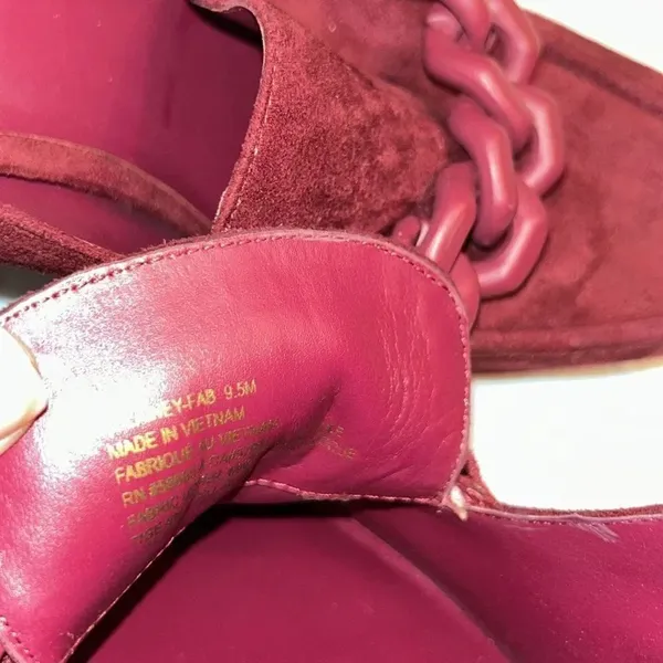Open Edit in Red Cranberry Slip on Platform Pump Shoes(Size 9.5M) - Image 6