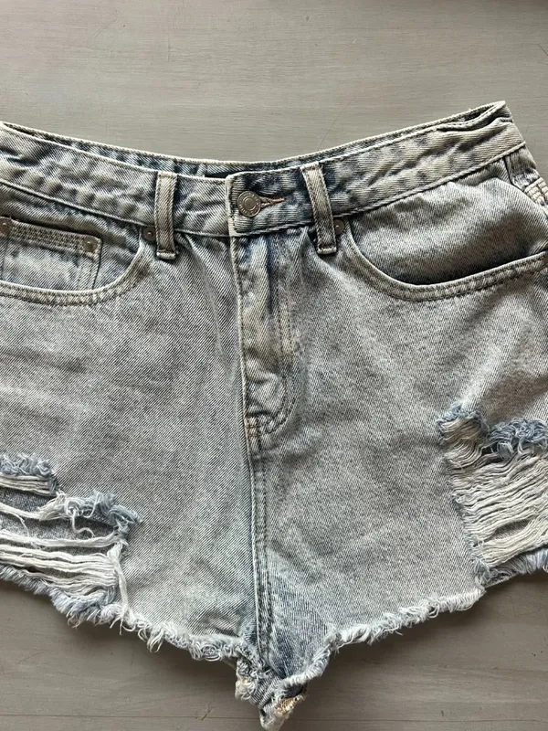 White Fox On A Mission Denim Shorts Washed Blue Size Medium Cut Offs Distressed - Image 2