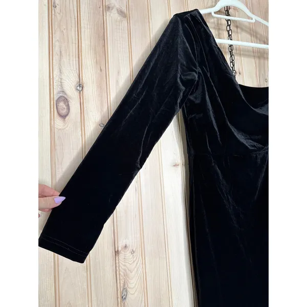 NWT Lulus Mysterious Elegance Black Velvet One-Shoulder Maxi Dress Gala Sz M - Image 4